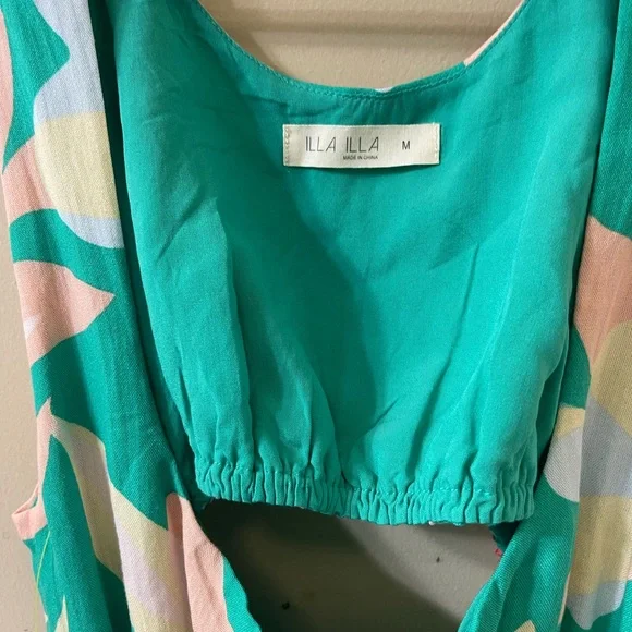 Summer Cut-A-Way Dress - Picture 2 of 3